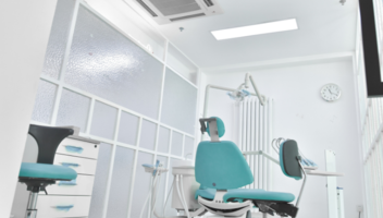 Dentysta na NFZ - kiedy pomoże i czy warto czekać?