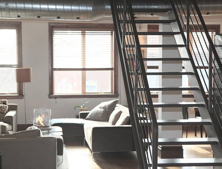 Co powinna zawierać umowa najmu mieszkania?