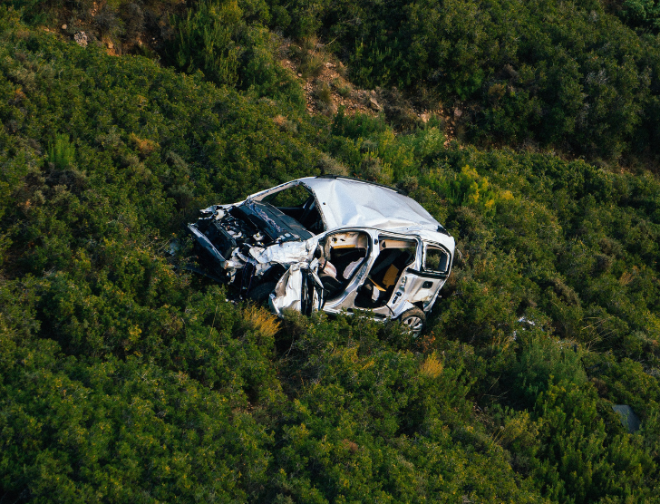 Likwidacja szkody całkowitej z OC sprawcy: kompletny poradnik dla poszkodowanych
