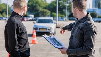 Jak zdać egzamin na prawo jazdy kat. B – najczęściej zadawane pytania