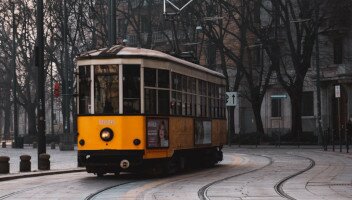 Kiedy tramwaj ma pierwszeństwo – zasady ruchu drogowego