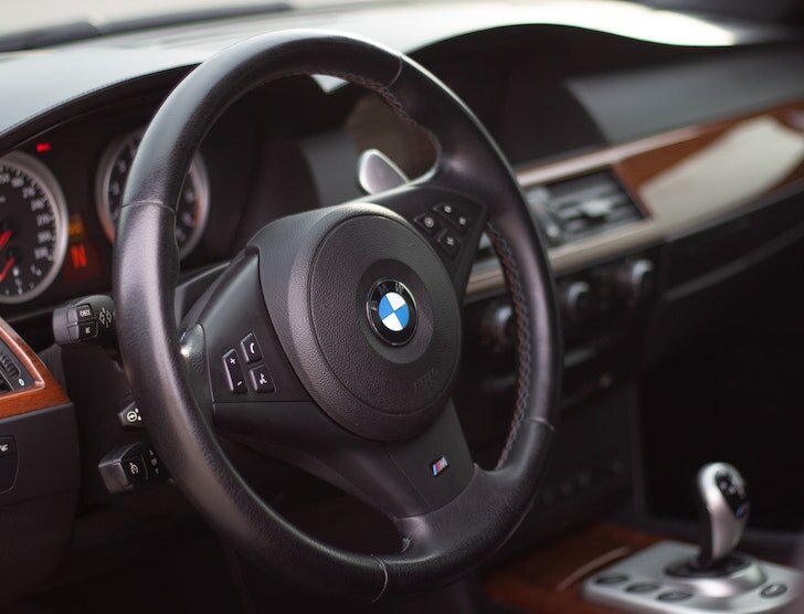 Jak długo przysługuje Ci samochód zastępczy z OC sprawcy?