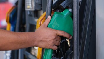 Samochód na gaz - instalacja, serwis, koszty ubezpieczenia