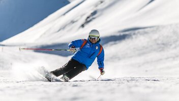 Dlaczego warto kupić ubezpieczenie na narty i snowboard?
