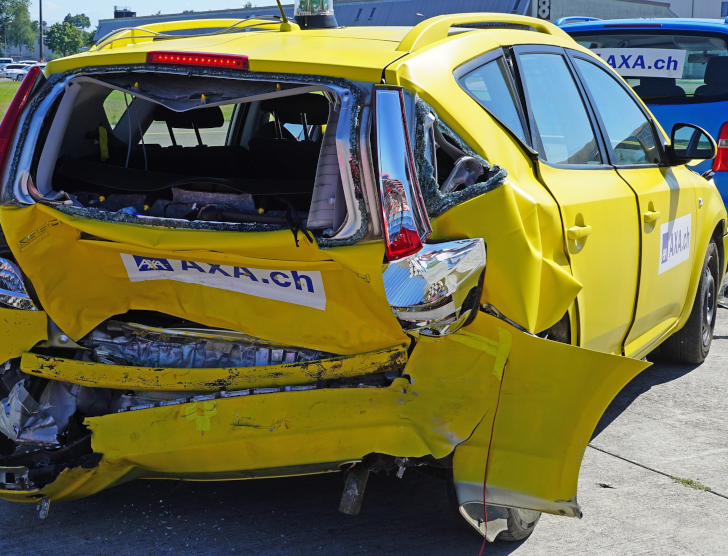 Kolizja pożyczonym samochodem. Szkoda a ubezpieczenie OC