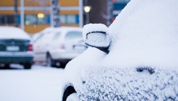 Mandat za nieodśnieżone auto – ile wynosi w 2023 roku?