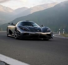 Zdjęcie przedstawia hiperauto Agera od szwedzkiego producenta Koenigsegg.