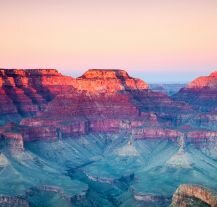 Zdjęcie przedstawia Grand Canyon w Arizonie