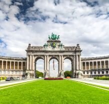 Park Cinquantenaire w Brukseli.