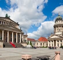 Plac Gendarmenmarkt – serce historycznego Berlina.