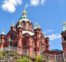 Sobór Uspienski – jedna z najbardziej rozpoznawalnych i malowniczych budowli w Helsinkach.