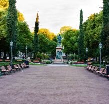 Park Esplanadi to zielone serce Helsinek oraz idealne miejsce na spacer.