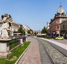 Zabytkowa starówka Koszyc – odkryj urok tego słowackiego miasta podczas letniego city breaku.