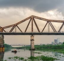Hanoi – Most Long Bien nad Rzeką Czerwoną