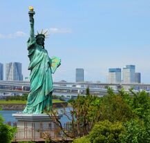Replika Statuy Wolności na tokijskiej wyspie Odaiba.