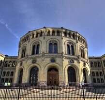 Stortinget – budynek norweskiego parlamentu w Oslo. 