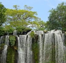 Wodospady Llanos de Cortés w Kostaryce
