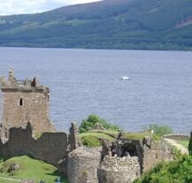 Jezioro Loch Ness w Szkocji