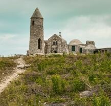Pustelnia znajdująca się na wzgórzu Mount Alvernia, wyspa Cat, Bahamy