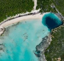 Lej krasowy Dean’s Blue Hole, Bahamy