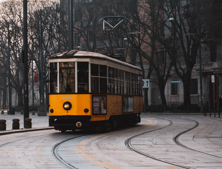 Kiedy tramwaj ma pierwszeństwo – zasady ruchu drogowego