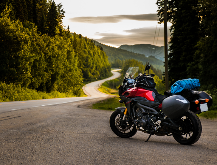Ubezpieczenie motocykla online — jak kupić polisę przez internet?
