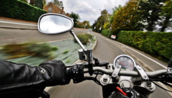 Ubezpieczenie motocykla na wyjazd – jakie wybrać?