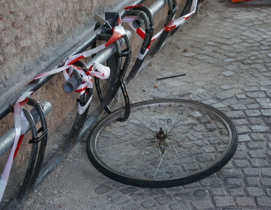 W jakich sytuacjach chroni ubezpieczenie od roweru? Kradzież roweru z miejsc publicznych jest dosyć częsta dlatego warto kupić ubezpieczenie od kradzieży roweru.