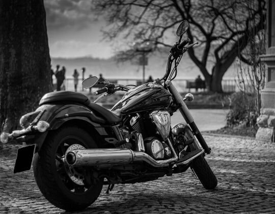 Ubezpieczenie motocykla - czy warto korzystać z kalkulatora online? Czy zakup ubezpieczenia motocykla przez Internet to dobry pomysł?