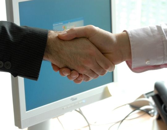 OFWCA lub multiagent - kto to jest? Czym się zajmuje? OFWCA a multiagent - sprawdź różnicę