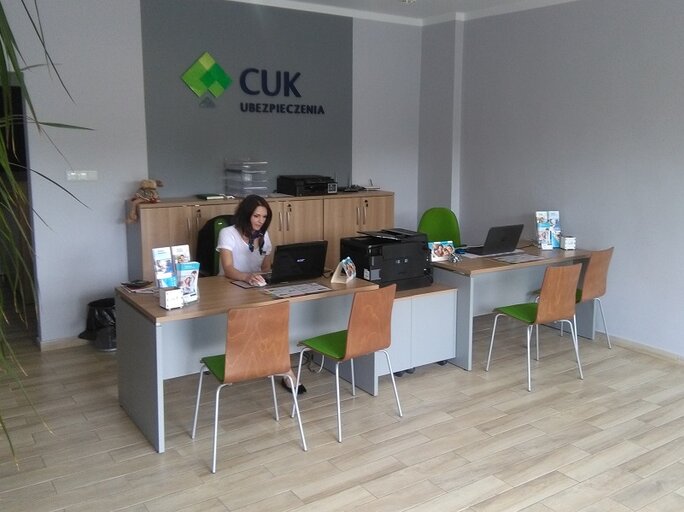Ubezpieczenia - Skarżysko-Kamienna, Kosmonautów 1 lokal 09  - CUK