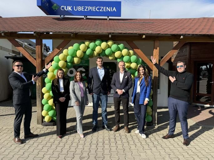 Ubezpieczenia - Mysiadło, Słowicza 1D - CUK