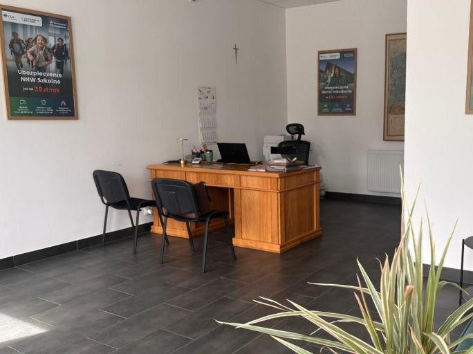Ubezpieczenia - Dąbrówka, Mazowiecka 12 - CUK