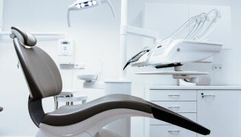 Czy warto mieć prywatne ubezpieczenie stomatologiczne?