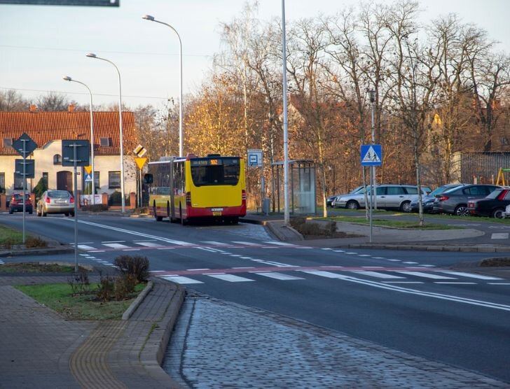 Linia warunkowego zatrzymania – co to jest? Kiedy się zatrzymać?