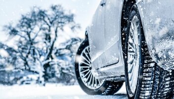Działanie i funkcje układu ASR w samochodzie