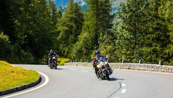 Podróż motocyklem po Europie – jak ją zaplanować i co zabrać ze sobą?