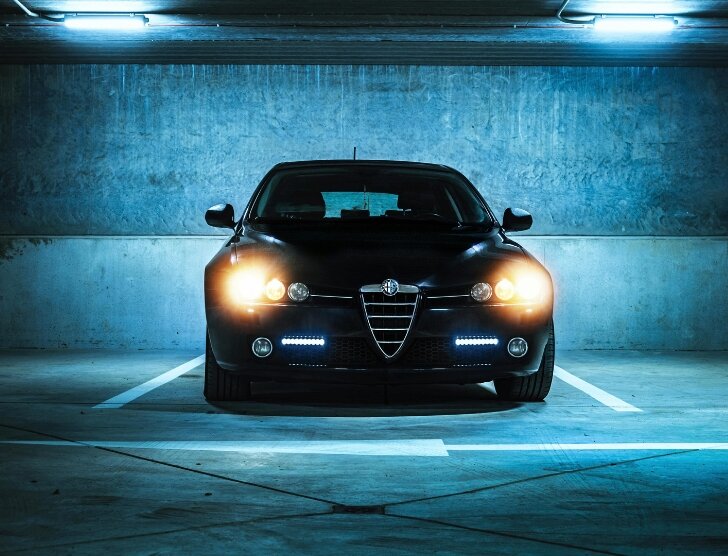 Czym jest samochód hybrydowy i czy warto go kupić?