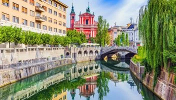 Jak wybrać polisę turystyczną do Słowenii?