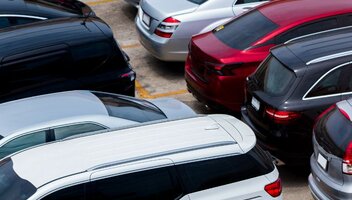 Ubezpieczenie samochodu z wypożyczalni – na czym to polega?