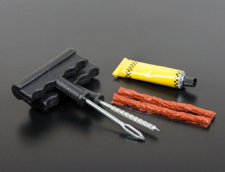 Jak wybrać zestaw naprawczy do opon samochodowych?