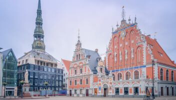 Jakie ubezpieczenie turystyczne na Łotwę wybrać?