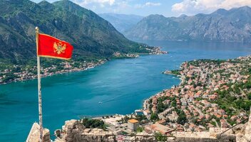 Jak wybrać ubezpieczenie do Czarnogóry?