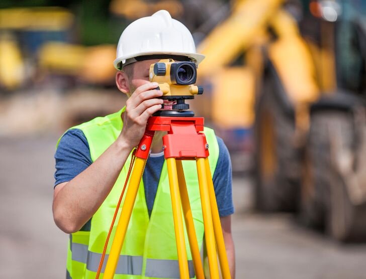 Ile kosztuje geodeta w 2024 roku?