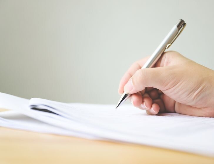 Jak napisać upoważnienie do odbioru dowodu rejestracyjnego?