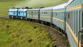 Kolej Transsyberyjska – czym jest i co warto o niej wiedzieć przed podróżą?