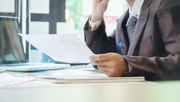 Co to jest pomoc de minimis i komu się należy?