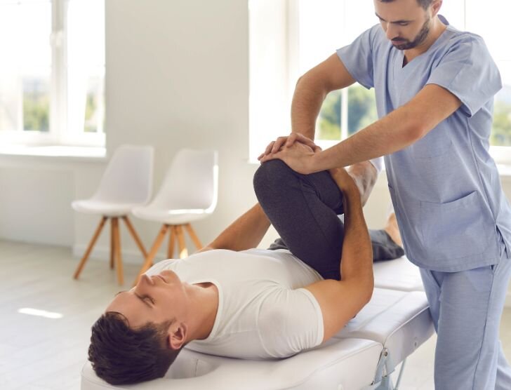 Ile wynosi zasiłek rehabilitacyjny i co warto o nim wiedzieć?