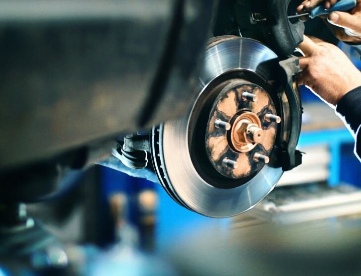 Co warto wiedzieć o układzie hamulcowym?