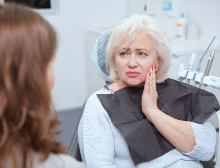 Jak poradzić sobie z bólem zęba za granicą?